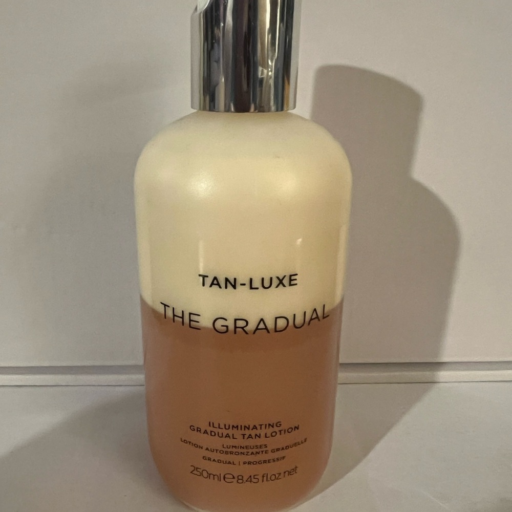 TAN-LUXE The Gradual Tan Lotion Illuminating
